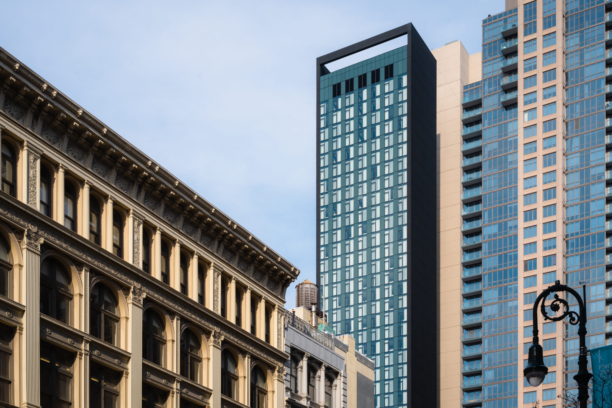 Motto by Hilton NYC Chelsea – Stonehill Taylor