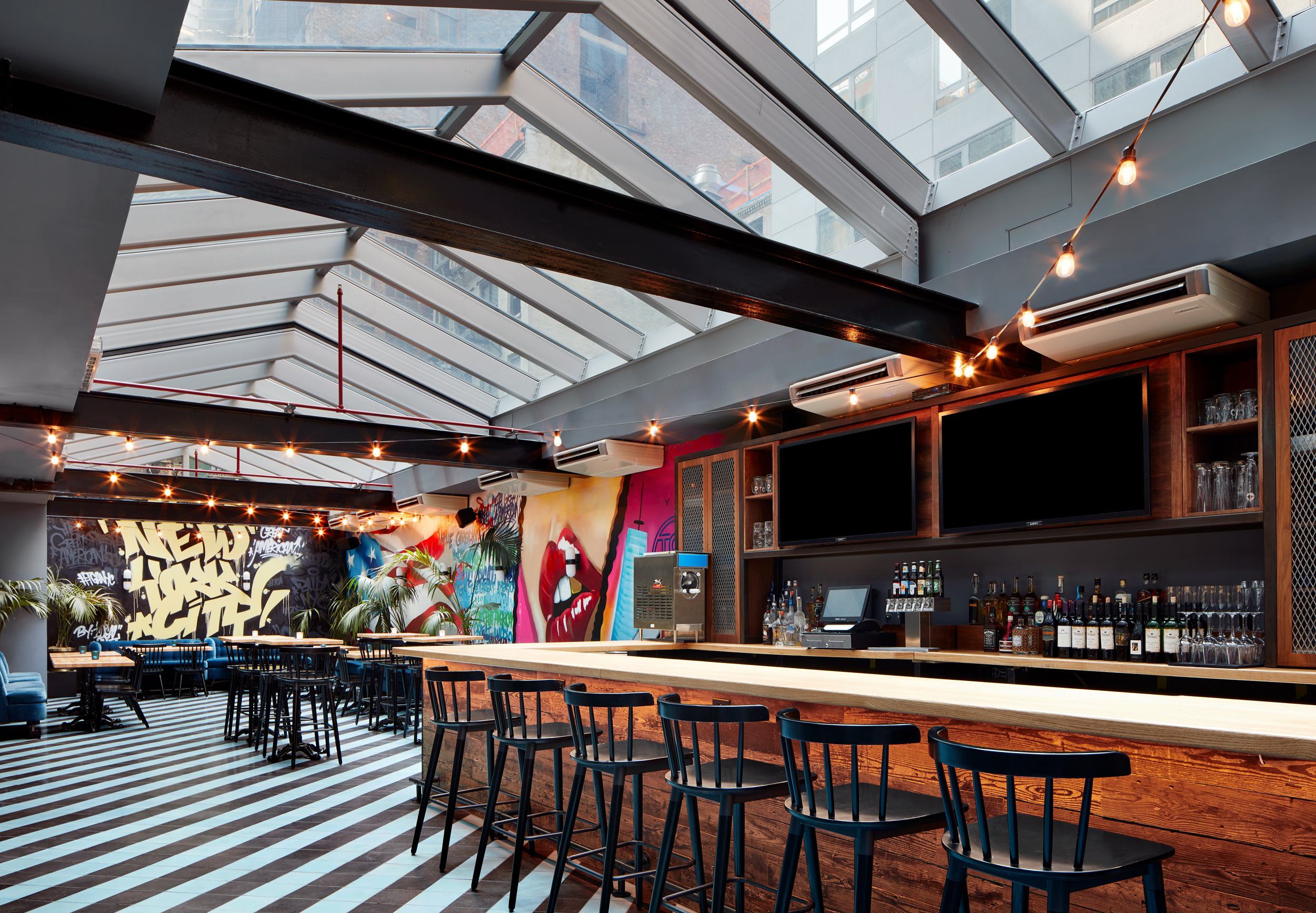 Stonehill Taylor HY36 Crowne Plaza 04 Stonehill Taylor HY36 Crowne Plaza 04