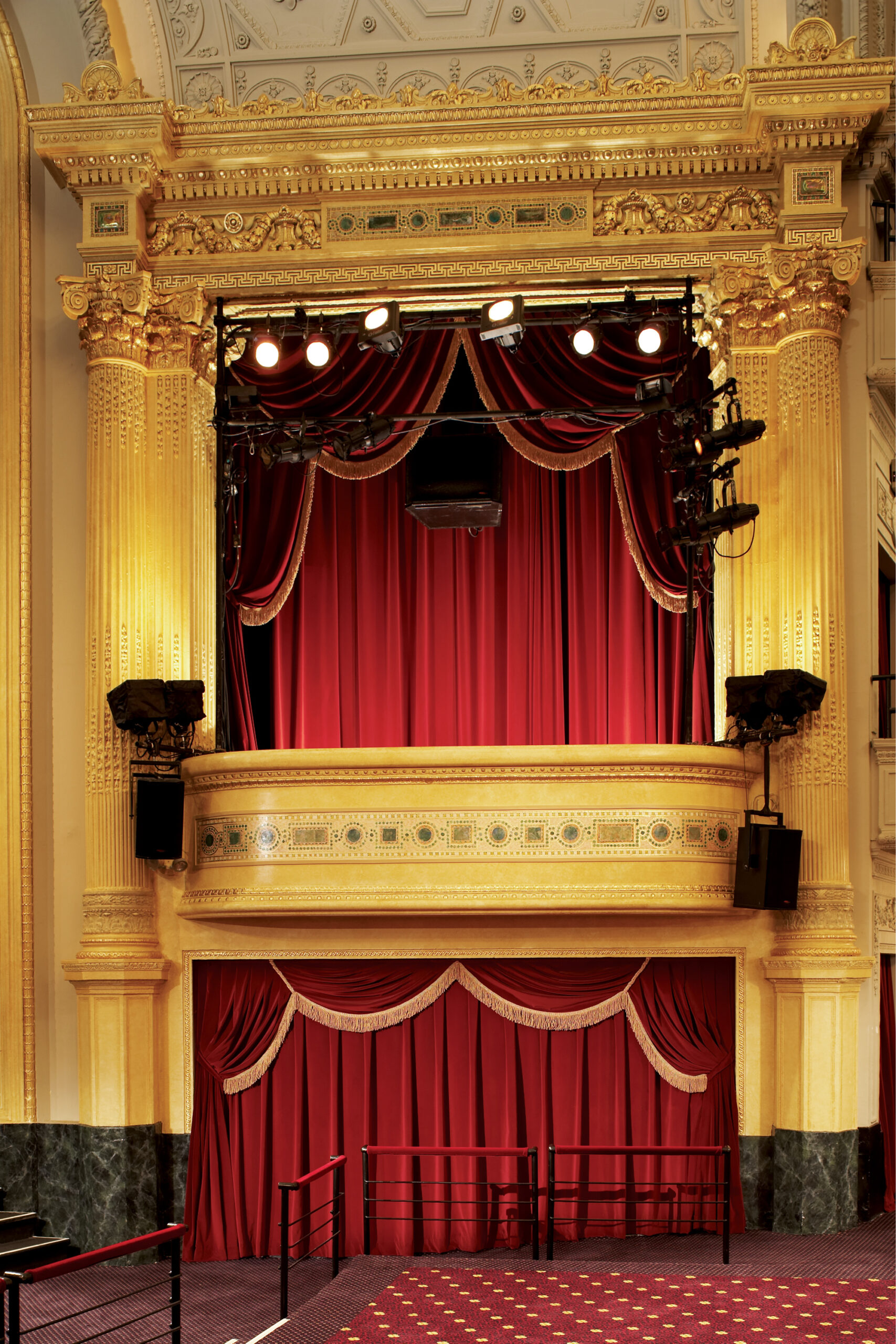 Stonehill Taylor Hudson Theatre 04 Stonehill Taylor Hudson Theatre 04